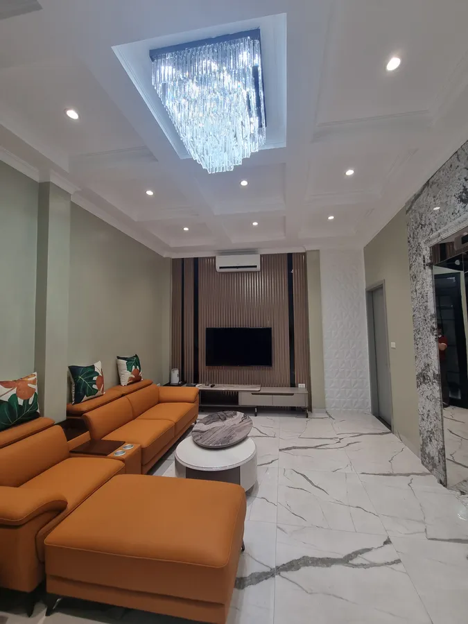 Ngõ Chợ Khâm Thiên 34m2<br>SIÊU MẪU ĐỐNG ĐA - NHÀ MỚI THANG MÁY MẶT TIỀN QUYỀN LỰC - NỘI THẤT 5 * - Ảnh 2
